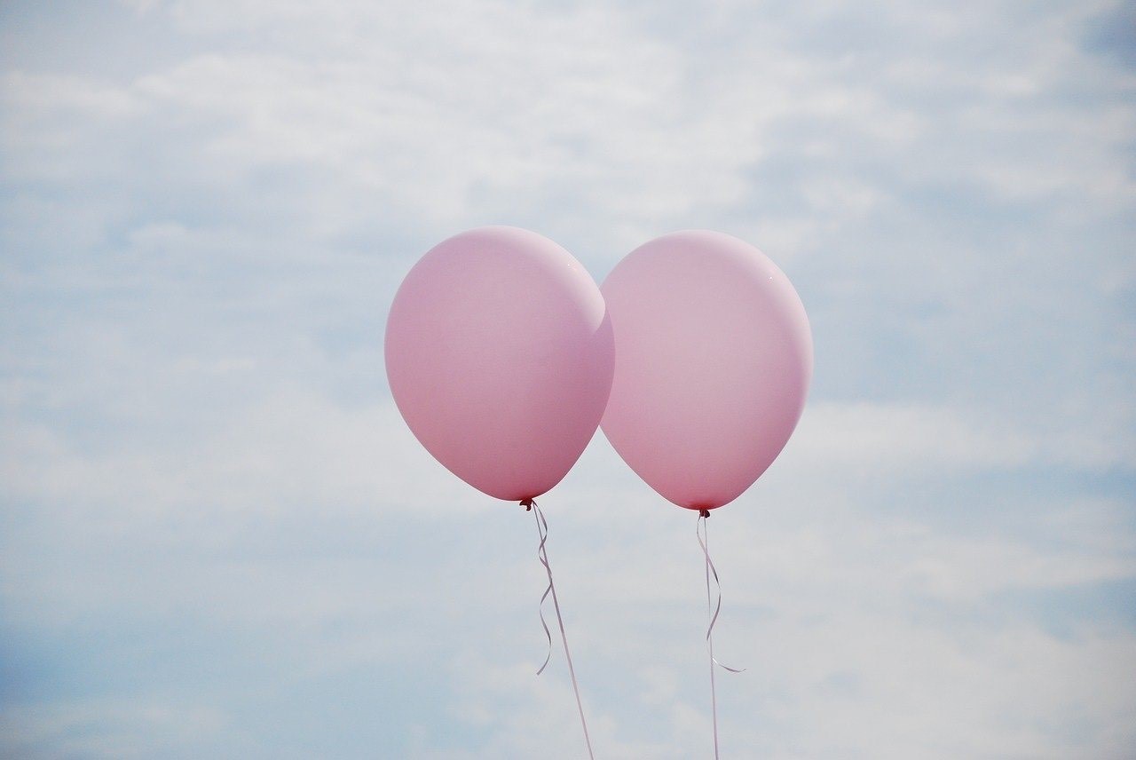'BALLOONS SKY' tratta da pixy.org